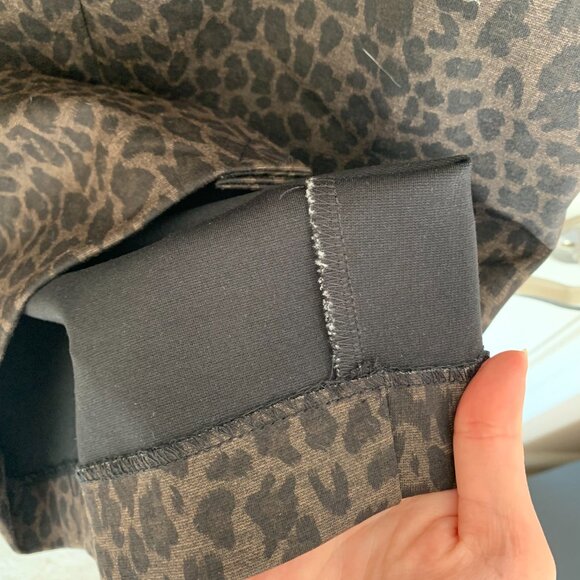 New York & Company Women's Pencil Skirt, Brown Leopard Print, size XS NWT - Picture 6 of 8